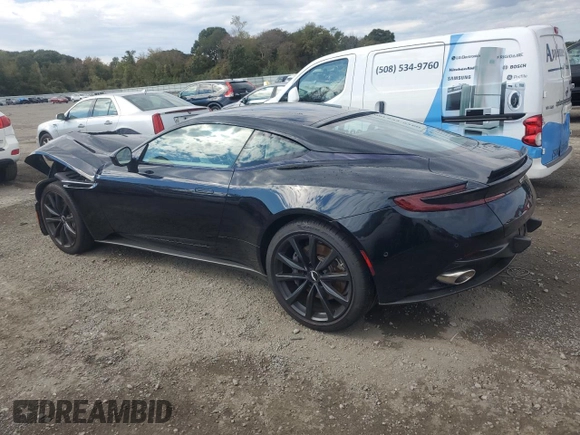 2017 Aston Martin DB11 z VIN SCFRMFAV5HGL02557, wystawiony jako Copart lot #74946544 z przebiegiem Nie podano mil oraz Szkody całkowita. Historia ofert i sprzedaży dostępna na DreamBid. Obrazek 2.
