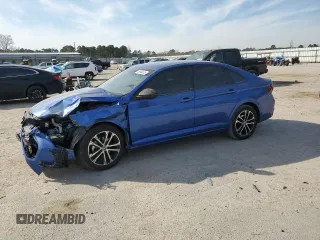 2024 Volkswagen Jetta Sport z VIN 3VWBM7BU8RM007601, wystawiony jako Copart lot #49844635 z przebiegiem 16 444 mil mil oraz Szkoda całkowita • Salvage title. Historia ofert i sprzedaży dostępna na DreamBid. Obrazek 1.