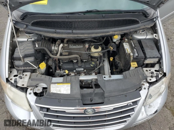 2007 Chrysler Town & Country LWB Touring with VIN 2A4GP54LX7R206402, listed as a Copart auction lot 70883894 with 135,215 mi miles and Salvage Title. Bid and sale history available at carsss.com. Image 12.
