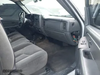 2006 Chevrolet Silverado 1500 LT1 with VIN 2GCEC19T261110996, listed as a IAAI auction lot 41721472 with 242,319 mi miles. Bid and sale history available at carsss.com. Image 5.