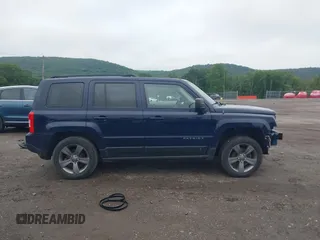 2015 Jeep Patriot High Altitude с VIN 1C4NJRFB3FD370473, выставлен на аукционе IAAI как лот 42463171 с пробегом 247 550 миль миль и . История ставок и продаж доступна на DreamBid. Изображение 14.