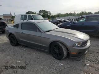 2010 Ford Mustang V6 с VIN 1ZVBP8AN8A5173733, выставлен на аукционе Copart как лот 56550295 с пробегом 217 597 миль миль и Чистый • Clean title. История ставок и продаж доступна на DreamBid. Изображение 4.