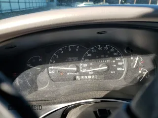 1997 Mercury Mountaineer z VIN 4M2DU52P2VUJ06487, wystawiony jako Copart lot #81775164 z przebiegiem 158 628 mil mil oraz Szkoda całkowita • Salvage title. Historia ofert i sprzedaży dostępna na DreamBid. Obrazek 9.