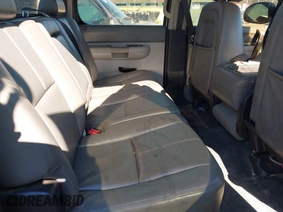 2011 Chevrolet Silverado 1500 with VIN 1GCPKPE36BF220490, listed as a IAAI auction lot 41314405 with 305,691 mi miles and . Bid and sale history available at DreamBid. Image 8.