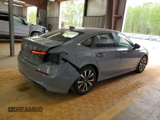2024 Honda Civic EX z VIN 2HGFE1F78RH331974, wystawiony jako Copart lot #52220315 z przebiegiem 9 331 mil mil oraz Szkoda całkowita • Salvage title. Historia ofert i sprzedaży dostępna na DreamBid. Obrazek 3.