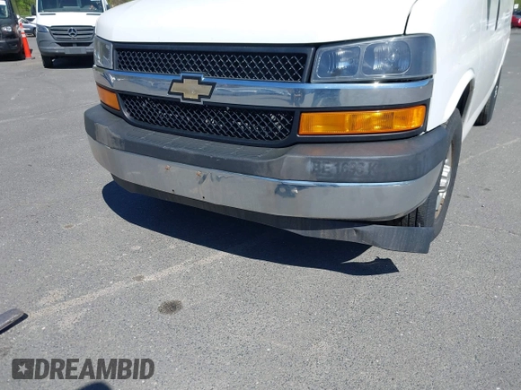 2018 Chevrolet Express Cargo with VIN 1GCWGAFGXJ1905387, listed as a IAAI auction lot 42127421 with 162,942 mi miles and . Bid and sale history available at DreamBid. Image 6.