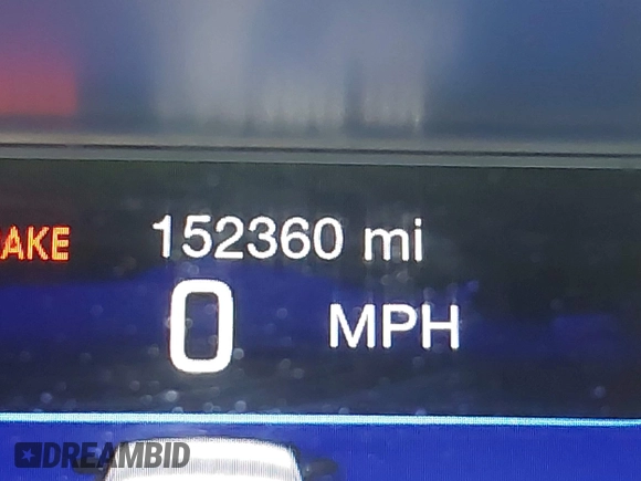 2015 Chrysler 200 C with VIN 1C3CCCCB2FN739826, listed as a IAAI auction lot 42080383 with 152,360 mi miles and . Bid and sale history available at DreamBid. Image 15.