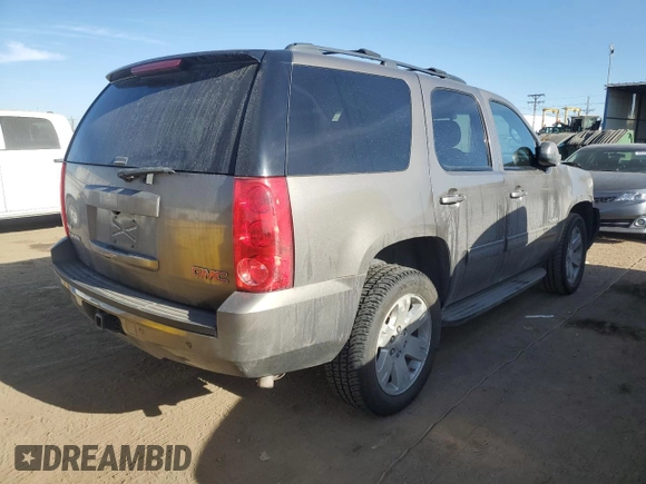 2011 GMC Yukon SLE with VIN 1GKS2AE0XBR381263, listed as a Copart auction lot 86322264 with 124,145 mi miles and Salvage Title. Bid and sale history available at carsss.com. Image 3.