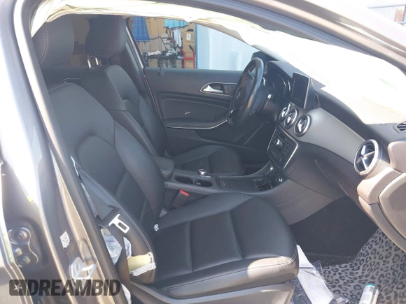 2015 Mercedes-Benz GLA 250 z VIN WDCTG4EB5FJ134607, wystawiony jako IAAI lot #41850309 z przebiegiem Nie podano mil oraz . Historia ofert i sprzedaży dostępna na DreamBid. Obrazek 5.