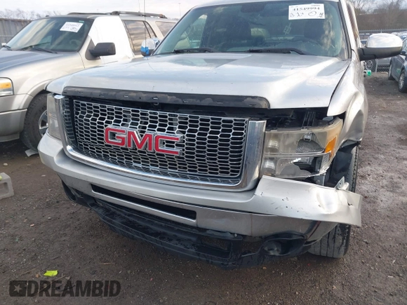 2010 GMC Sierra 1500 SLE z VIN 3GTRCVE0XAG117991, wystawiony jako IAAI lot #41549994 z przebiegiem 245 256 mil mil oraz . Historia ofert i sprzedaży dostępna na DreamBid. Obrazek 6.