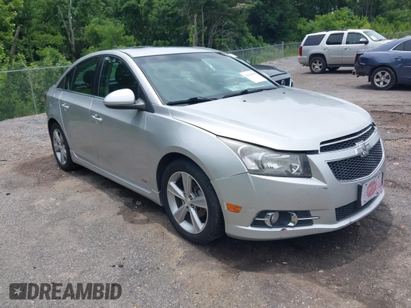 2014 Chevrolet Cruze 2LT z VIN 1G1PE5SB6E7270997, wystawiony jako IAAI lot #42323955 z przebiegiem 146 752 mil mil oraz . Historia ofert i sprzedaży dostępna na DreamBid. Obrazek 1.