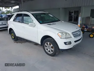 2006 Mercedes-Benz M 350 with VIN 4JGBB86E66A006100, listed as a IAAI auction lot 42787348 with 194,281 mi miles and . Bid and sale history available at DreamBid. Image 1.