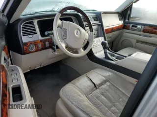 2003 Lincoln Navigator Luxury with VIN 5LMFU28R03LJ41143, listed as a Copart auction lot 49954945 with 79,339 mi miles and Salvage title. Bid and sale history available at DreamBid. Image 8.