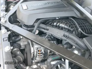 2025 BMW M3 Competition xDrive z VIN WBS33HJ09SFT91742, wystawiony jako IAAI lot #42572238 z przebiegiem 12 114 mil mil oraz . Historia ofert i sprzedaży dostępna na DreamBid. Obrazek 19.