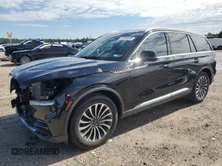 2023 Lincoln Aviator Reserve z VIN 5LM5J7WC2PGL01182, wystawiony jako Copart lot #56566495 z przebiegiem 44 247 mil mil oraz Szkoda całkowita • Salvage title. Historia ofert i sprzedaży dostępna na DreamBid. Obrazek 1.