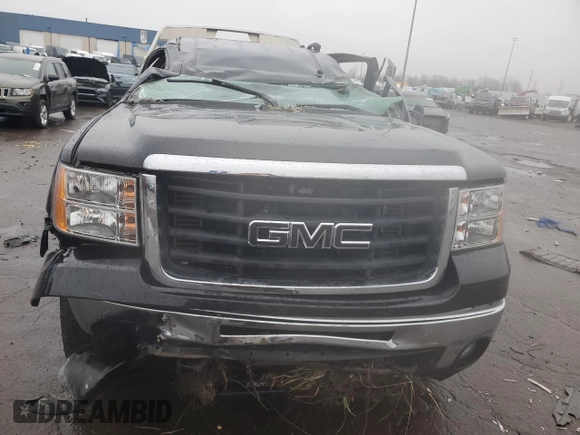 2008 GMC Sierra 2500HD SLT with VIN 1GTHK236X8F173607, listed as a Copart auction lot 85126094 with Not provided miles and Clean title. Bid and sale history available at DreamBid. Image 5.