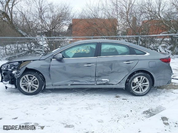 2019 Hyundai Sonata Sport with VIN 5NPE34AF2KH816737, listed as a IAAI auction lot 41631823 with 31,207 mi miles. Bid and sale history available at carsss.com. Image 15.