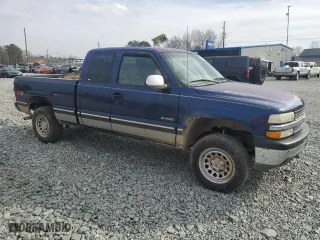 2000 Chevrolet Silverado 1500 LS with VIN 2GCEK19T1Y1119176, listed as a Copart auction lot 42953225 with 211,741 mi miles and Salvage Title. Bid and sale history available at carsss.com. Image 4.