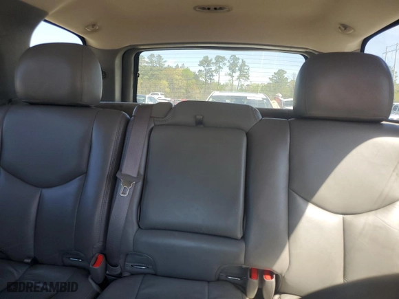 2005 Chevrolet Tahoe LT with VIN 1GNEC13T05R261373, listed as a Copart auction lot 49915475 with 153,491 mi miles and Salvage Title. Bid and sale history available at carsss.com. Image 10.