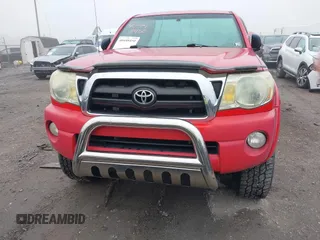 2006 Toyota Tacoma with VIN 5TEUU42N66Z241527, listed as a IAAI auction lot 40448450 with 161,424 mi miles. Bid and sale history available at carsss.com. Image 12.