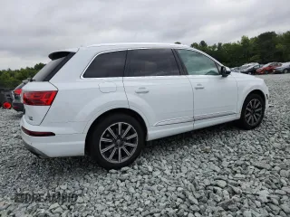 2017 Audi Q7 Premium Plus with VIN WA1LAAF79HD007810, listed as a Copart auction lot 65116745 with 193,643 mi miles and Clean title. Bid and sale history available at DreamBid. Image 3.
