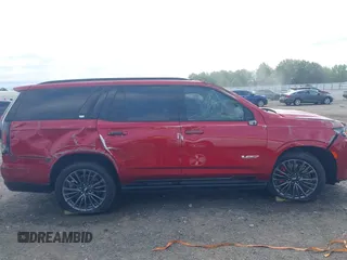 2024 Cadillac Escalade AWD V-Series z VIN 1GYS4HK99RR339334, wystawiony jako IAAI lot #42280146 z przebiegiem 19 210 mil mil oraz . Historia ofert i sprzedaży dostępna na DreamBid. Obrazek 12.