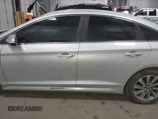 2015 Hyundai Sonata Limited with VIN 5NPE34AF4FH165214, listed as a IAAI auction lot 41738497 with 127,132 mi miles and . Bid and sale history available at carsss.com. Image 14.