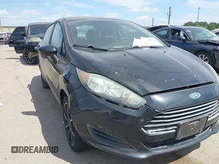 2017 Ford Fiesta SE z VIN 3FADP4BJXHM169841, wystawiony jako IAAI lot #42064740 z przebiegiem Nie podano mil oraz . Historia ofert i sprzedaży dostępna na DreamBid. Obrazek 1.