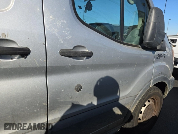 2017 Ford Transit Cargo with VIN 1FTYE1CM0HKB43622, listed as a IAAI auction lot 42670548 with 202,530 mi miles and . Bid and sale history available at DreamBid. Image 2.
