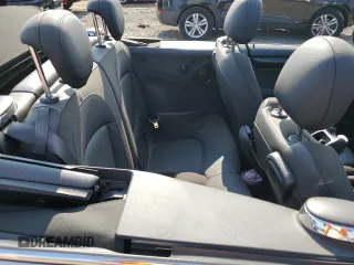 2022 MINI Convertible Cooper S z VIN WMW43DL08N3N99681, wystawiony jako Copart lot #67152054 z przebiegiem Nie podano mil oraz Szkoda całkowita • Salvage title. Historia ofert i sprzedaży dostępna na DreamBid. Obrazek 10.
