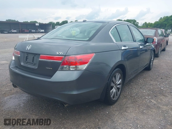 2011 Honda Accord EX-L z VIN 1HGCP3F8XBA012081, wystawiony jako IAAI lot #42467202 z przebiegiem 145 185 mil mil oraz . Historia ofert i sprzedaży dostępna na DreamBid. Obrazek 4.