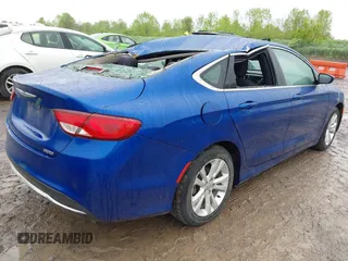 2015 Chrysler 200 Limited z VIN 1C3CCCAB8FN666691, wystawiony jako IAAI lot #42332599 z przebiegiem 101 480 mil mil oraz . Historia ofert i sprzedaży dostępna na DreamBid. Obrazek 4.