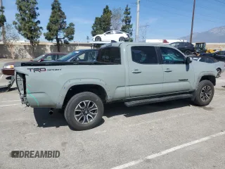2022 Toyota Tacoma SR5 with VIN 3TMBZ5DN9NM033861, listed as a Copart auction lot 53704065 with 55,386 mi miles and Salvage title. Bid and sale history available at DreamBid. Image 3.