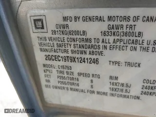 1999 Chevrolet Silverado 1500 LS with VIN 2GCEC19T9X1241246, listed as a IAAI auction lot 41837697 with 262,104 mi miles. Bid and sale history available at carsss.com. Image 9.