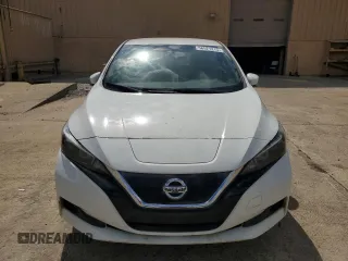 2018 Nissan LEAF SV with VIN 1N4AZ1CP9JC302563, listed as a Copart auction lot 56521215 with 104,124 mi miles and Clean title. Bid and sale history available at DreamBid. Image 5.
