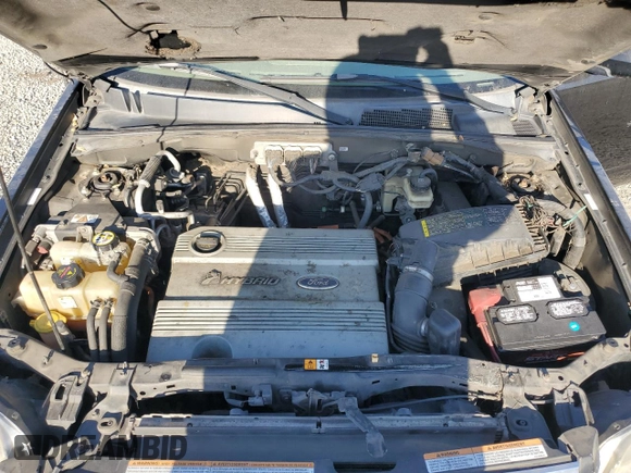 2008 Mercury Mariner with VIN 4M2CU29H68KJ36634, listed as a Copart auction lot 84690984 with 233,490 mi miles and Salvage Title. Bid and sale history available at carsss.com. Image 13.