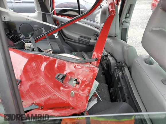 2004 Chevrolet Tracker ZR2 z VIN 2CNBJ734946901101, wystawiony jako Copart lot #48592545 z przebiegiem Nie podano mil oraz Szkoda całkowita • Salvage title. Historia ofert i sprzedaży dostępna na DreamBid. Obrazek 11.