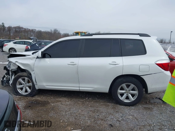 2008 Toyota Highlander z VIN JTEDS41AX82008287, wystawiony jako IAAI lot #41943976 z przebiegiem 84 493 mil mil oraz . Historia ofert i sprzedaży dostępna na DreamBid. Obrazek 14.