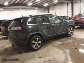 2019 Jeep Cherokee Limited with VIN 1C4PJMDX9KD102399, listed as a IAAI auction lot 41631997 with 108,451 mi miles. Bid and sale history available at carsss.com. Image 4.