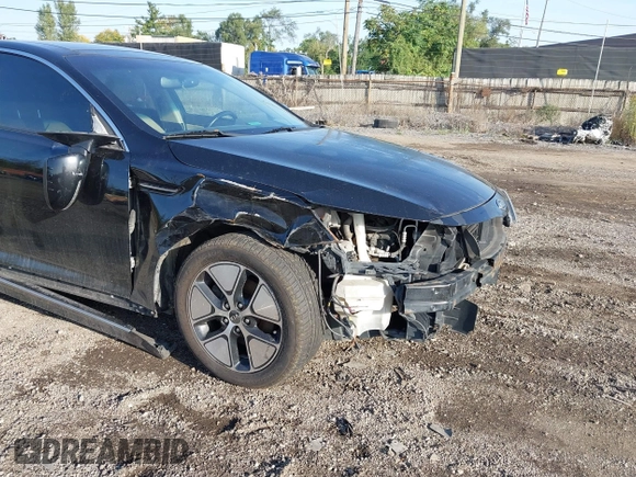 2013 Kia Optima Hybrid EX with VIN KNAGM4AD4D5040177, listed as a IAAI auction lot 40496029 with Not Provided miles. Bid and sale history available at carsss.com. Image 13.