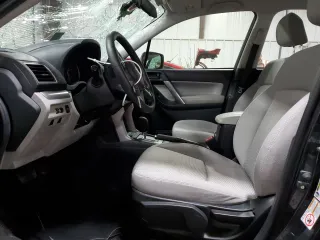 2018 Subaru Forester z VIN JF2SJABC2JH476127, wystawiony jako Copart lot #56340535 z przebiegiem 155 946 mil mil oraz Szkoda całkowita • Salvage title. Historia ofert i sprzedaży dostępna na DreamBid. Obrazek 7.