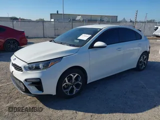 2021 Kia Forte FE with VIN 3KPF24AD3ME268468, listed as a IAAI auction lot 41786616 with 60,041 mi miles. Bid and sale history available at carsss.com. Image 17.