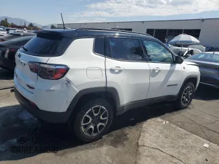 2025 Jeep Compass Trailhawk with VIN 3C4NJDDN4ST536911, listed as a Copart auction lot 65444215 with 16,172 mi miles and Clean title. Bid and sale history available at DreamBid. Image 3.