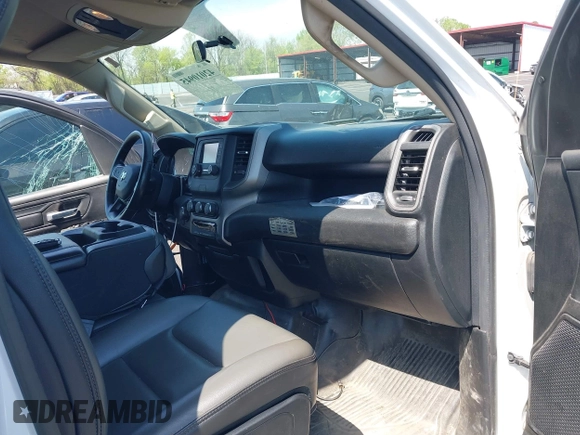 2020 Ram 1500 Tradesman with VIN 1C6RRFCG7LN338843, listed as a IAAI auction lot 42010945 with 171,260 mi miles and . Bid and sale history available at DreamBid. Image 5.