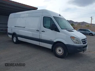 2011 Mercedes-Benz Sprinter Cargo with VIN WD3PE8CB4B5595009, listed as a IAAI auction lot 41791413 with 353,189 mi miles. Bid and sale history available at carsss.com. Image 1.