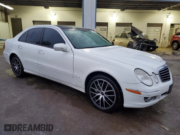 2007 Mercedes-Benz E-Class 3.5L with VIN WDBUF87X37X219746, listed as a Copart auction lot 45037495 with 157,384 mi miles and Salvage Title. Bid and sale history available at carsss.com. Image 4.