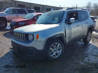 2015 Jeep Renegade Latitude with VIN ZACCJBBT0FPB37763, listed as a IAAI auction lot 41758226 with 93,195 mi miles. Bid and sale history available at carsss.com. Image 18.