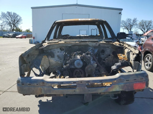 2006 Chevrolet Silverado 1500 LT2 with VIN 1GCEK19BX6Z119320, listed as a Copart auction lot 47519935 with 0 mi miles and Non Repairable. Bid and sale history available at carsss.com. Image 5.
