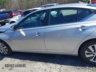 2020 Nissan Altima S with VIN 1N4BL4BV8LC216011, listed as a IAAI auction lot 41769075 with 106,180 mi miles and . Bid and sale history available at DreamBid. Image 13.