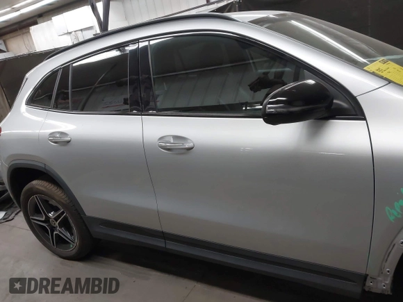 2023 Mercedes-Benz GLA 250 z VIN W1N4N4GBXPJ519944, wystawiony jako IAAI lot #42169329 z przebiegiem 17 962 mil mil oraz . Historia ofert i sprzedaży dostępna na DreamBid. Obrazek 14.